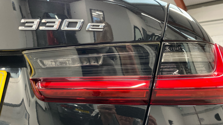 BMW 3 Series 330e M Sport 4dr Step Auto [Pro Pack] Saloon